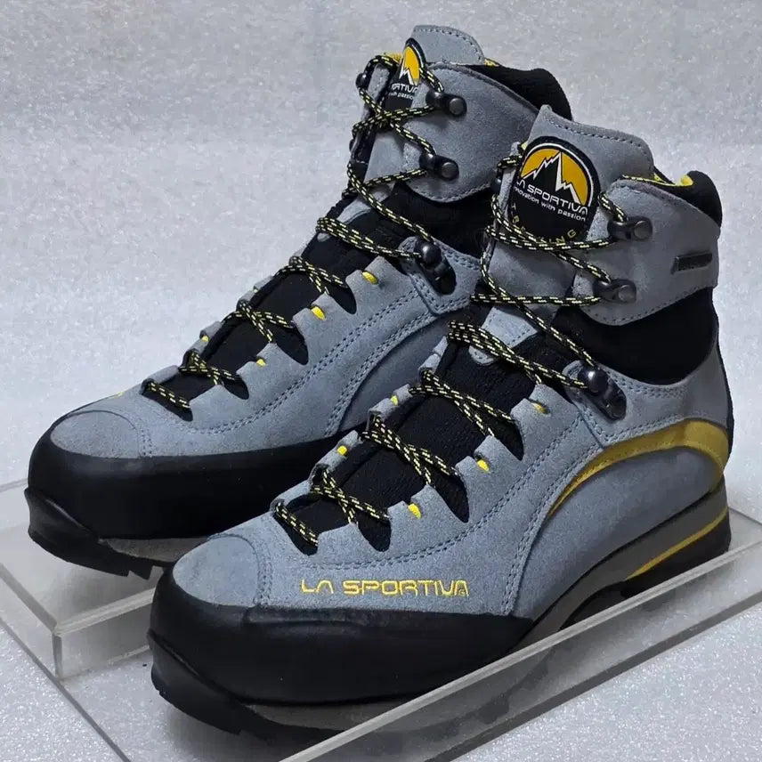 [BUNJANG] La Sportiva Mid-Height Hiking Boots / 라스포르티바 LA SPORTIVA 중등산화 트레킹화 공용 245~250