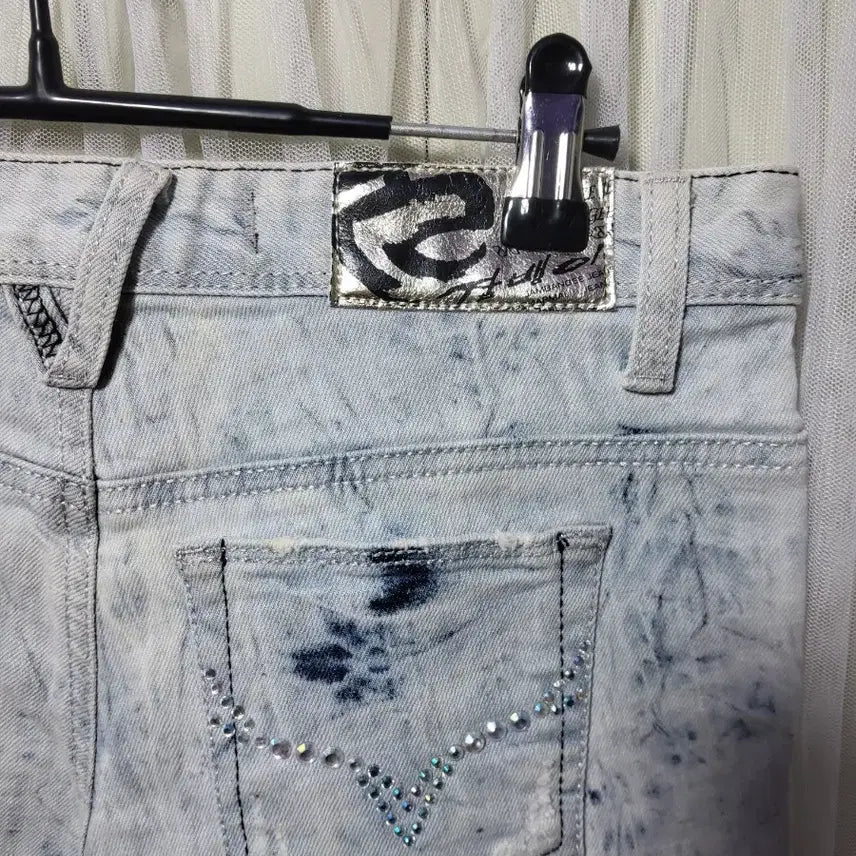 [BUNJANG] JAMBANGEE Women's Washed Denim Shorts / 잠뱅이 JAMBANGEE 여성 워싱 큐빅 데님 숏팬츠