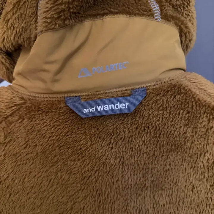[BUNJANG] And Wander High Loft Fleece Hoodie Parka / 앤드원더 하이로프트 플리스 후디파카