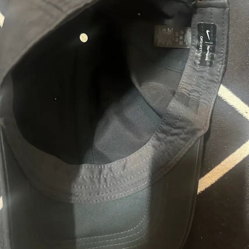 [BUNJANG] Nike Heritage86 Dri-FIT Shiny Enamel Swoosh Cap / 나이키 헤리티지86 드라이핏 유광에나멜 스우시 볼캡