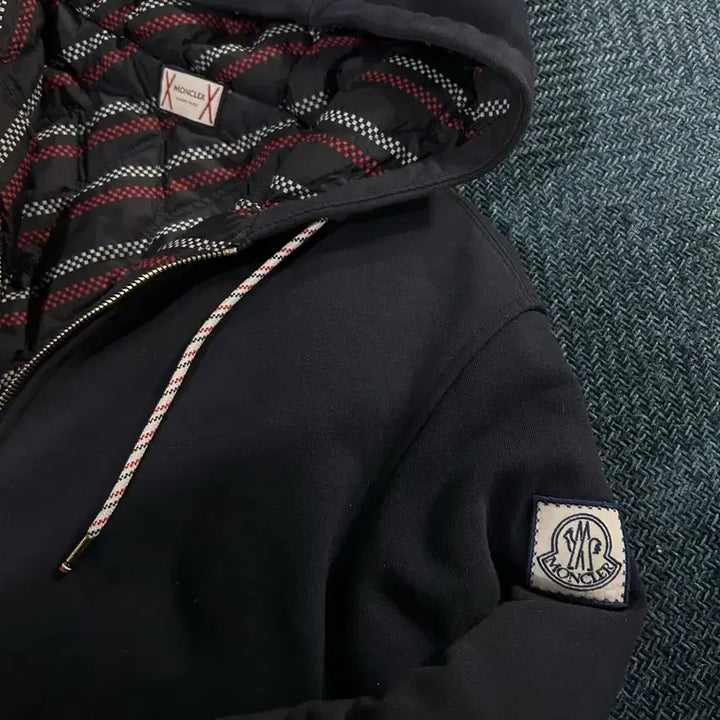 [BUNJANG] Moncler Gamma Blue Reversible Hooded Lightweight Padded Jacket / [정품/S급] 몽클레어 감마블루 리버시블 후드 경량패딩