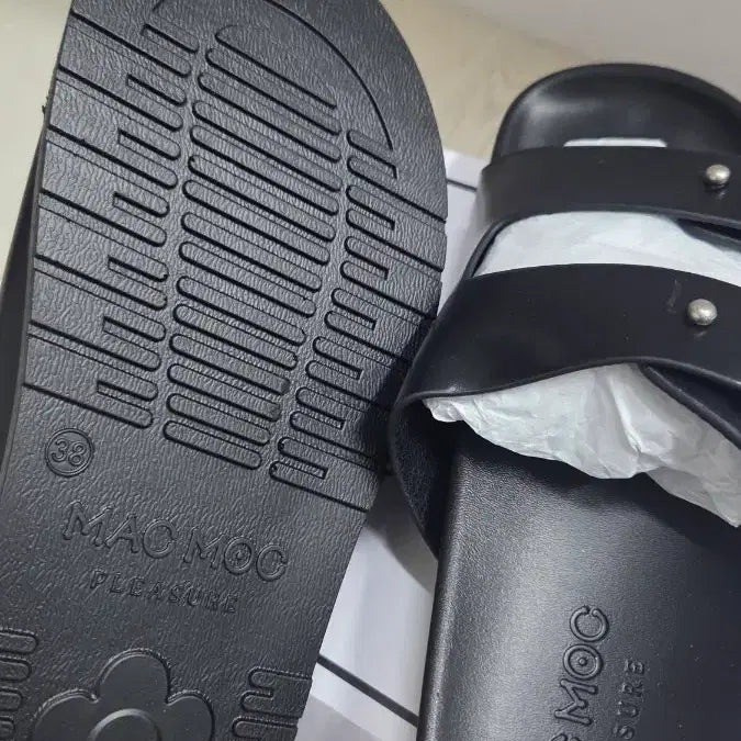 [BUNJANG] Mark Mocc Slippers - 240 / 새상품)마크모크 슬리퍼240