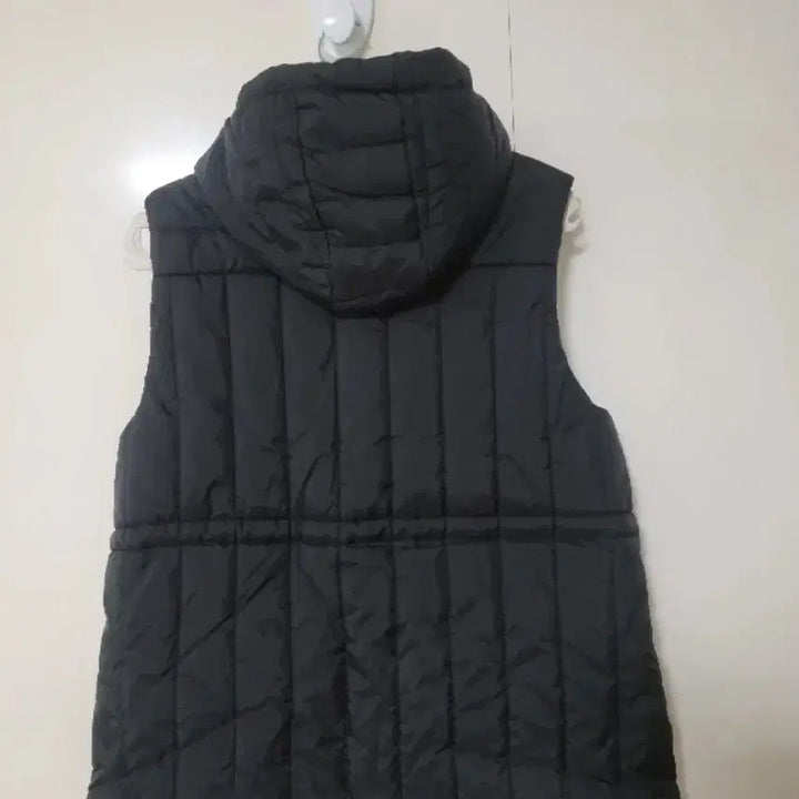 [SOLD OUT] 펠틱스 후드 패딩 조끼 블랙