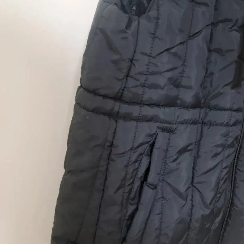 [SOLD OUT] 펠틱스 후드 패딩 조끼 블랙