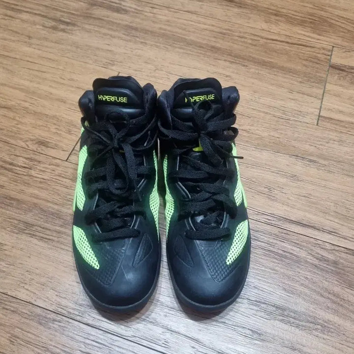 [BUNJANG] Nike Hyperfuse Sneakers Black/Fluorescent Size 250 / 나이키 하이퍼퓨즈 운동화 블랙/형광 250