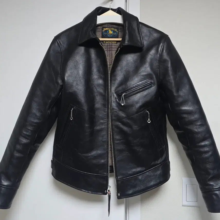 [BUNJANG] Double Helix Hugging The Curve Leather Jacket (Black, Size 40) / 더블헬릭스 허깅더커브 블랙 가죽 자켓 40사이즈
