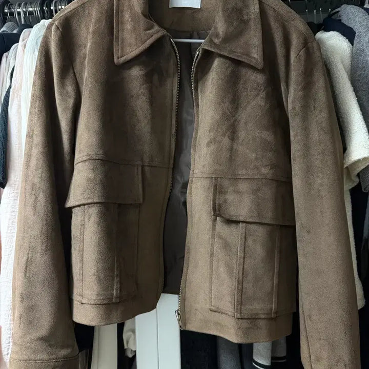 [BUNJANG] Beni Away Big Pocket Suede Short Jumper / 벤어웨이 빅포켓 스웨이드 숏 점퍼