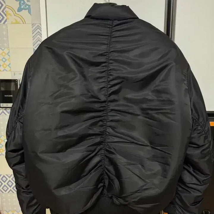 [BUNJANG] L Huge Nest Padded MA-1 Bomber Jacket / [L] 휴즈네스트 스탠드 카라 패디드 MA-1 봄버 자켓 점퍼 블랙