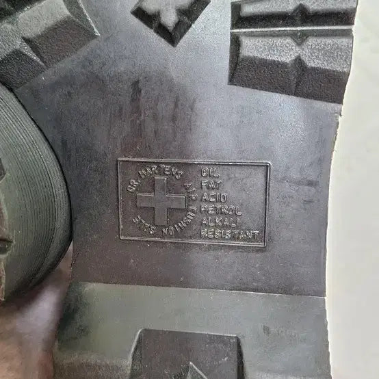 [BUNJANG] Dr. Martens Women's Walker Boots / 240 닥터마틴 여자워커 240닥터마틴여성워커 닥터마틴여자신발