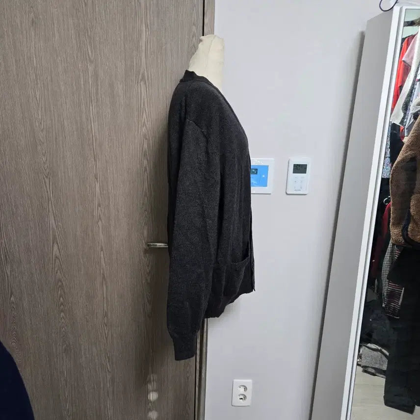 [BUNJANG] Gianfranco Ferre Basic Knit Cardigan / 지안프랑코페레 기본 니트 가디건