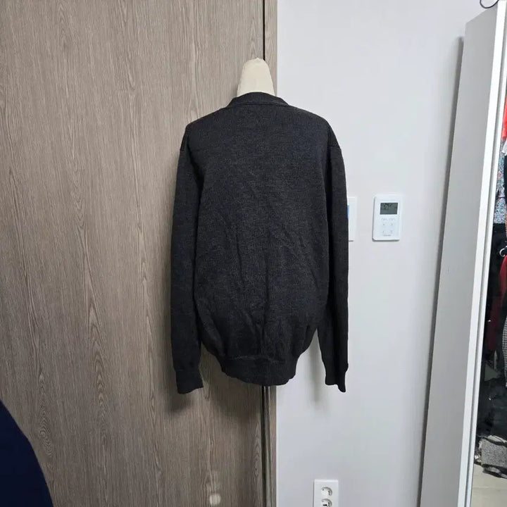 [BUNJANG] Gianfranco Ferre Basic Knit Cardigan / 지안프랑코페레 기본 니트 가디건