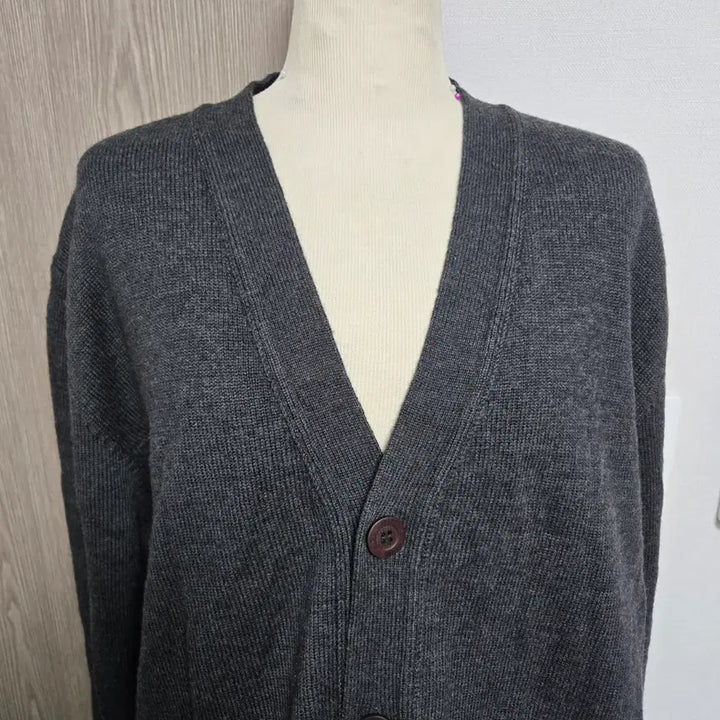 [BUNJANG] Gianfranco Ferre Basic Knit Cardigan / 지안프랑코페레 기본 니트 가디건