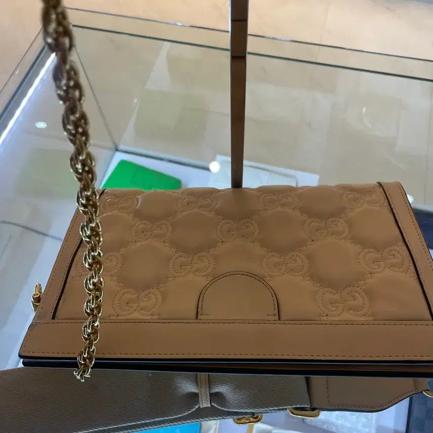 [BUNJANG] Gucci Marmont Matelassé Leather Shoulder Bag / [정품] 구찌 마몽 마트라세 레더 숄더백