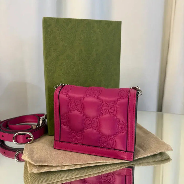[BUNJANG] Gucci GG Matelasse Mini Crossbody Bag / [더스트 구성] 구찌 GG 마틀라세 미니 크로스백 723777