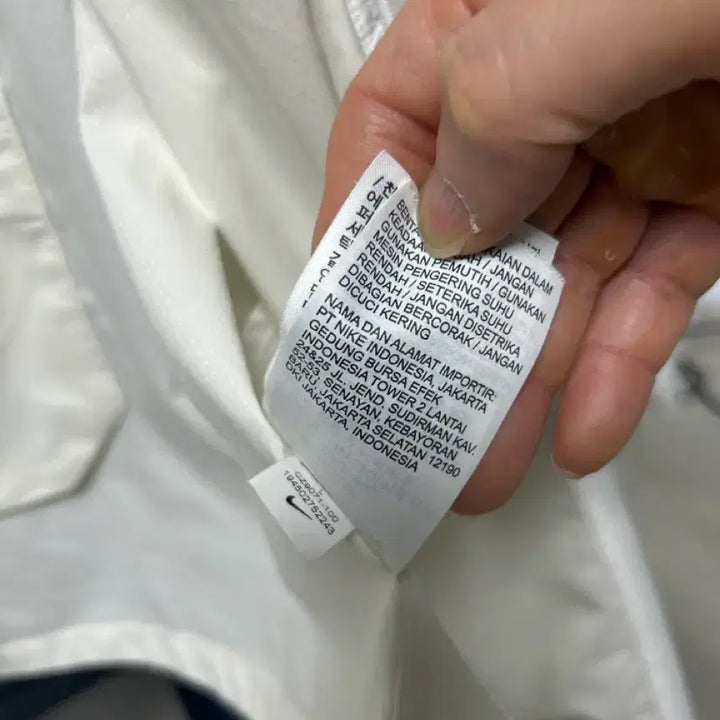 [BUNJANG] Nike Repel UV Windrunner Jacket Cream / 나이키 리펠 UV 바람막이 윈드러너 자켓 크림색