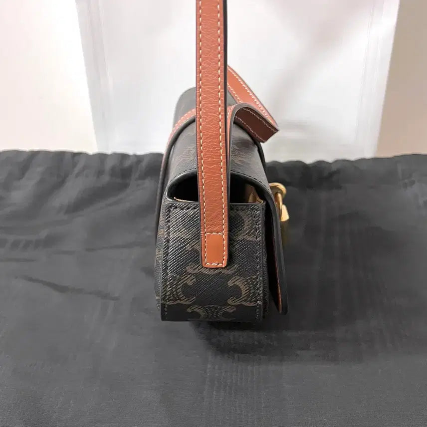 [BUNJANG] Celine Tabou Strap Bag Clutch / [S급/정품] 셀린느 타부 스트랩 가방 타부백 클러치