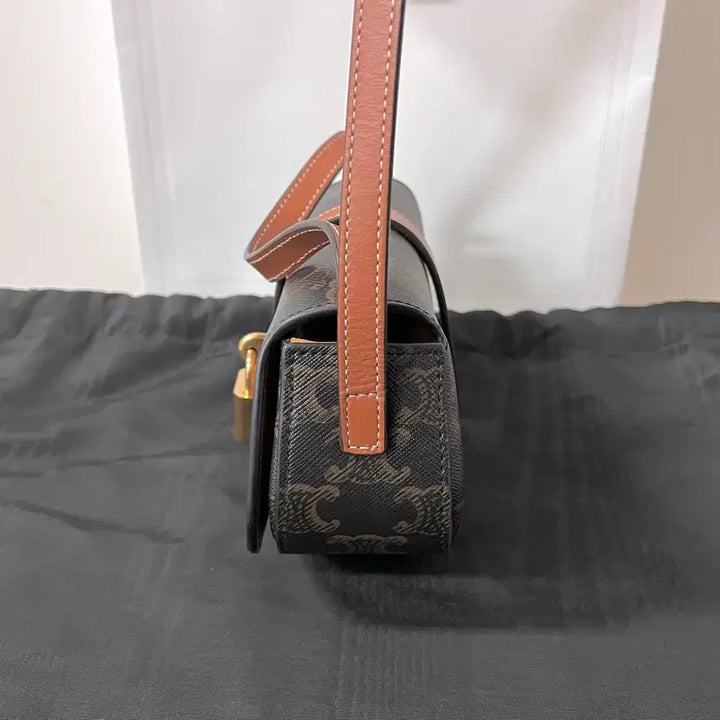 [BUNJANG] Celine Tabou Strap Bag Clutch / [S급/정품] 셀린느 타부 스트랩 가방 타부백 클러치