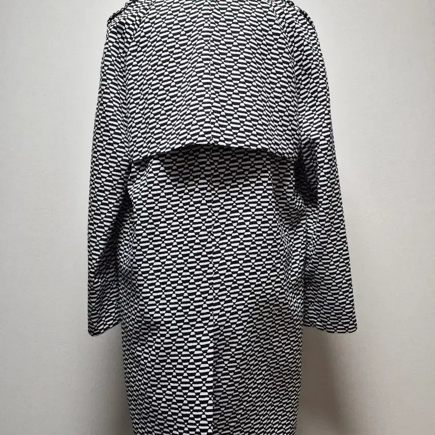 [BUNJANG] Zebra Pattern Trench Coat / 지브라 패턴 트렌치 코트