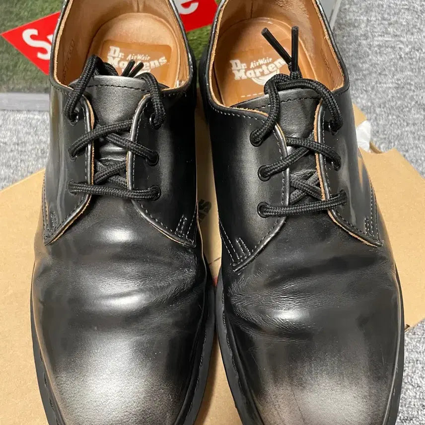 [BUNJANG] Supreme Dr. Martens 1461 Gray Silver (Size 270) / 슈프림 닥터마틴 1461 270