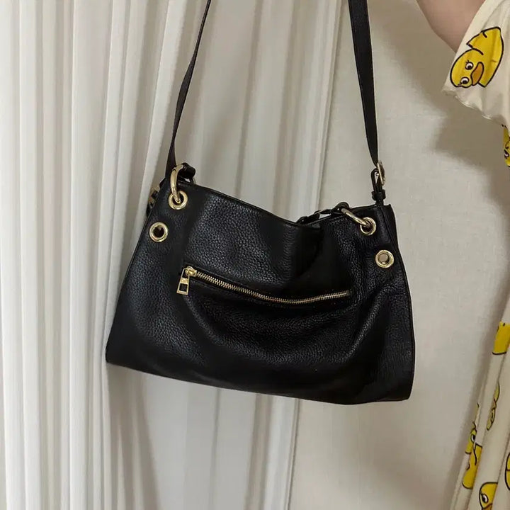 [BUNJANG] Maritha Shoulder Bag / 마리타 숄더백 롯데백화점 25만원에구매