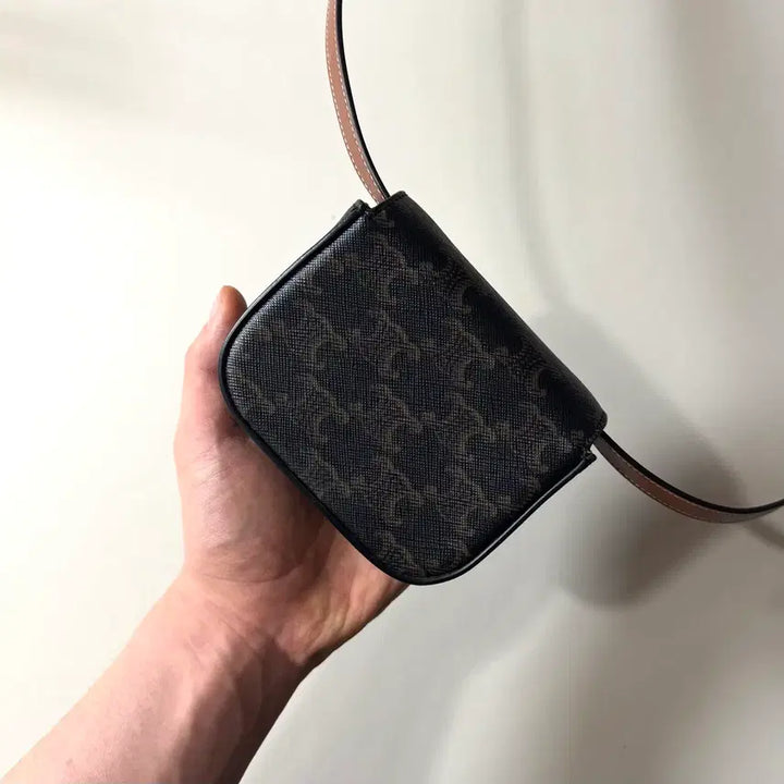 [BUNJANG] Celine Triomphe Mini Bag / [백화점판/당일출고]셀린느 트리옹프 미니백 / 크로스백