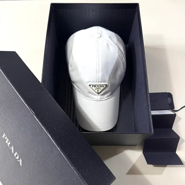 [BUNJANG] Prada Triangle Logo Ball Cap / [정품/당일출고]프라다 삼각로고 볼캡