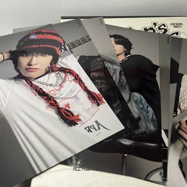 에이티즈 시즌그리팅 + 포토카드