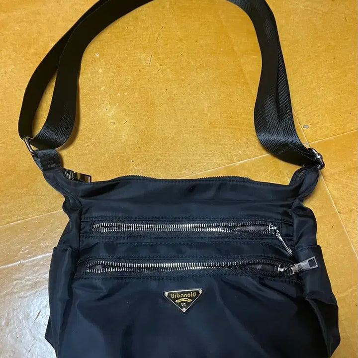[BUNJANG] Urbanoid Nylon Crossbody Bag / 나일론 크로스백
