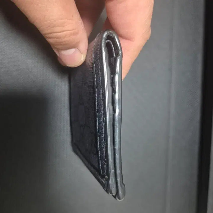 [BUNJANG] Gucci GG Supreme Navy Bi-fold Wallet / 구찌 GG 수프림 반지갑 네이비