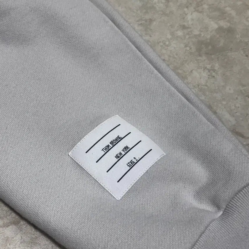 [BUNJANG] Thom Browne Jogger Pants (Size 2) / 톰브라운 조거팬츠 2사이즈 신형 백화점판