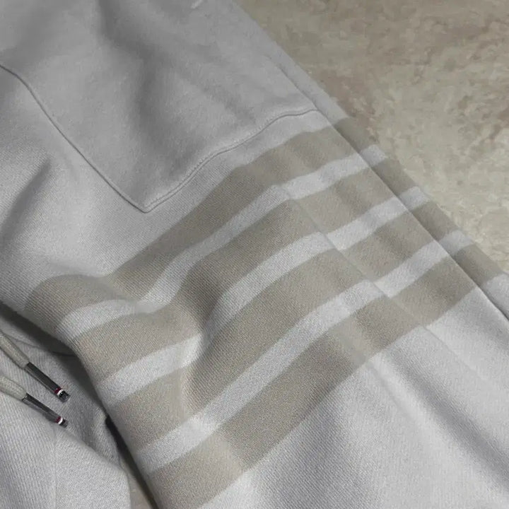 [BUNJANG] Thom Browne Jogger Pants (Size 2) / 톰브라운 조거팬츠 2사이즈 신형 백화점판