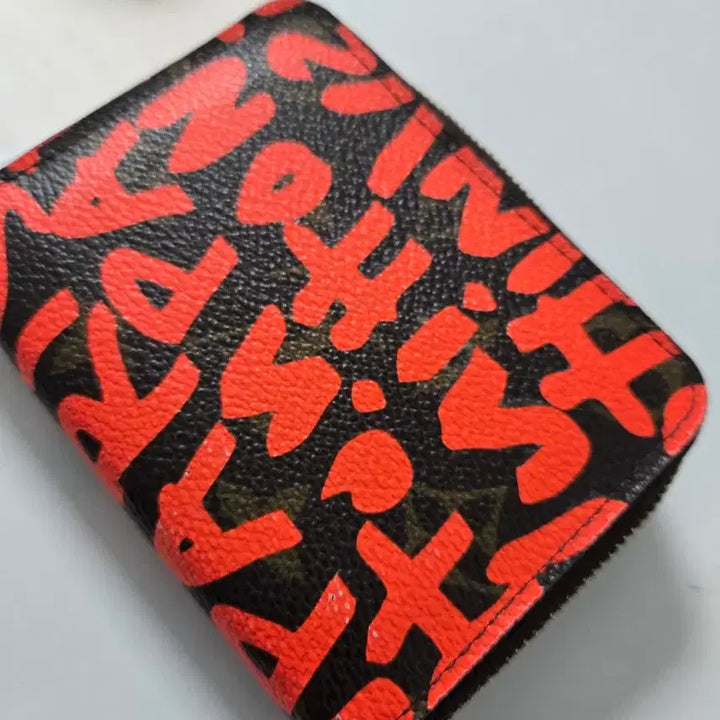 [BUNJANG] Louis Vuitton Graffiti Wallet / 루이비통 그래피티 지갑