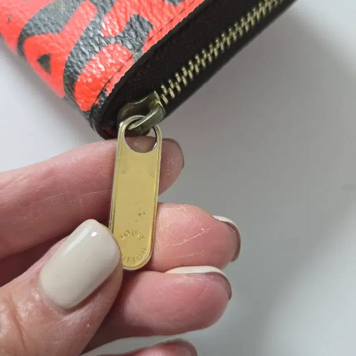 [BUNJANG] Louis Vuitton Graffiti Wallet / 루이비통 그래피티 지갑