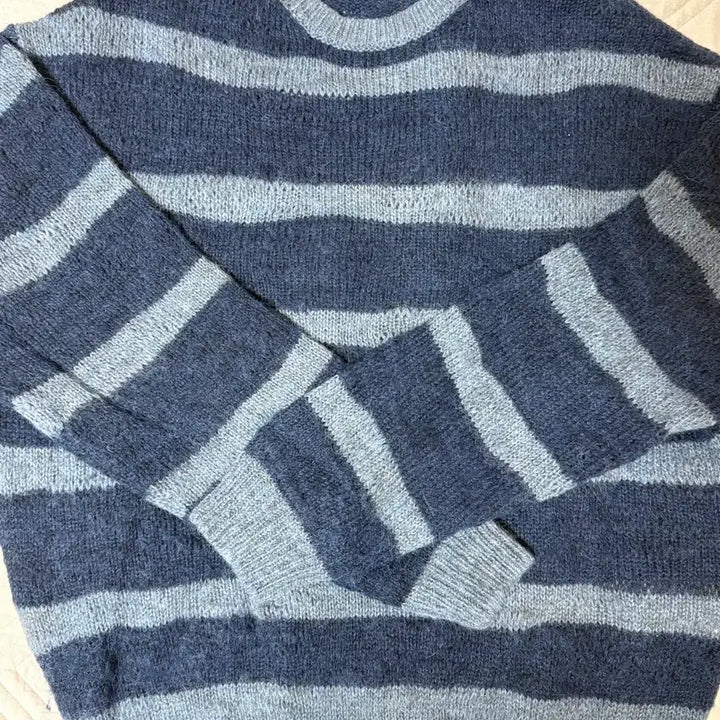 [BUNJANG] S Coor Hairly Stripe Knit (Blue) / [S] 쿠어 헤어리 스트라이프 니트 (블루)
