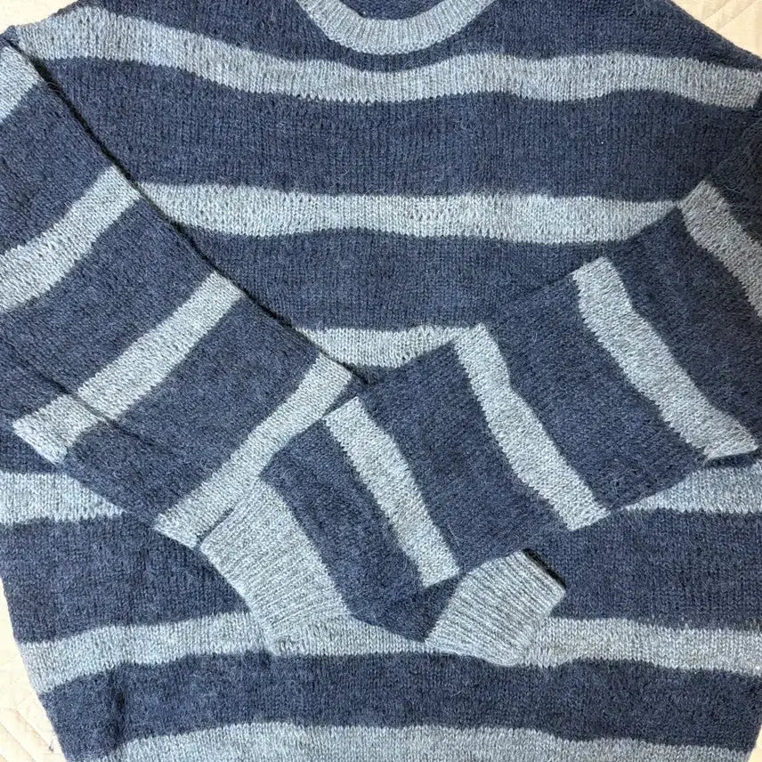 [BUNJANG] S Coor Hairly Stripe Knit (Blue) / [S] 쿠어 헤어리 스트라이프 니트 (블루)