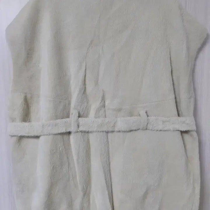 [BUNJANG] System Ivory Vest / 시스템 베스트