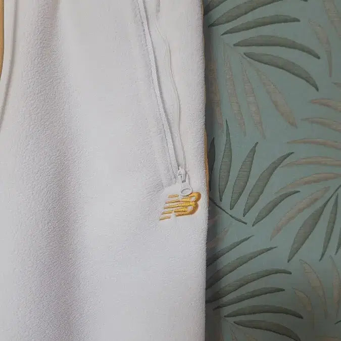 [SOLD OUT] 뉴발란스 기모 조거팬츠 아이보리/옐로우