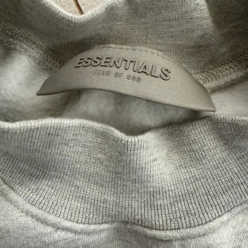 [BUNJANG] Essential Oversized Sweatshirt / 에센셜 맨투맨 오버핏 상태최상 판매합니다