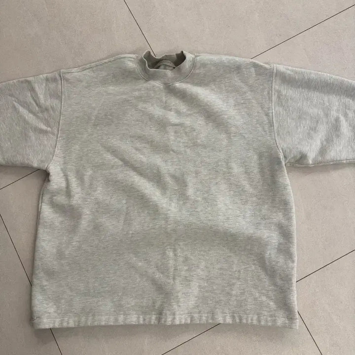 [BUNJANG] Essential Oversized Sweatshirt / 에센셜 맨투맨 오버핏 상태최상 판매합니다