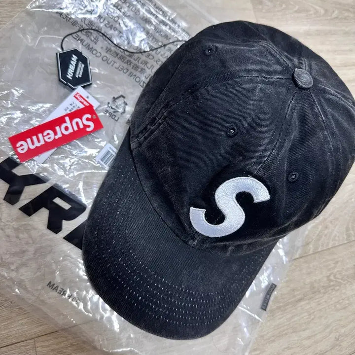 [BUNJANG] Supreme S Logo Black Cap / 슈프림 S로고 볼캡 블랙 KREAM택포함