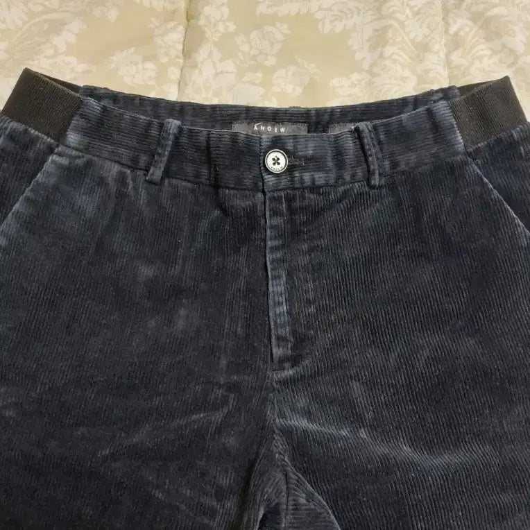 [BUNJANG] ANDEW Navy Corduroy Pants (Size 30) Set / ANDEW 네이비 코듀로이 바지 (30사이즈) 2벌에 17000원!