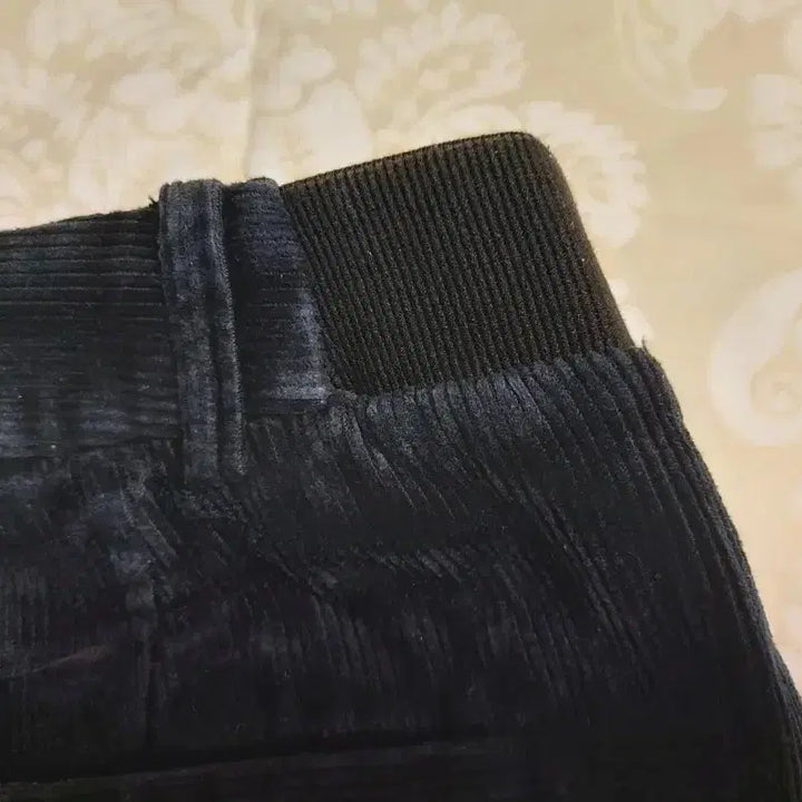 [BUNJANG] ANDEW Navy Corduroy Pants (Size 30) Set / ANDEW 네이비 코듀로이 바지 (30사이즈) 2벌에 17000원!