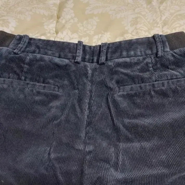 [BUNJANG] ANDEW Navy Corduroy Pants (Size 30) Set / ANDEW 네이비 코듀로이 바지 (30사이즈) 2벌에 17000원!