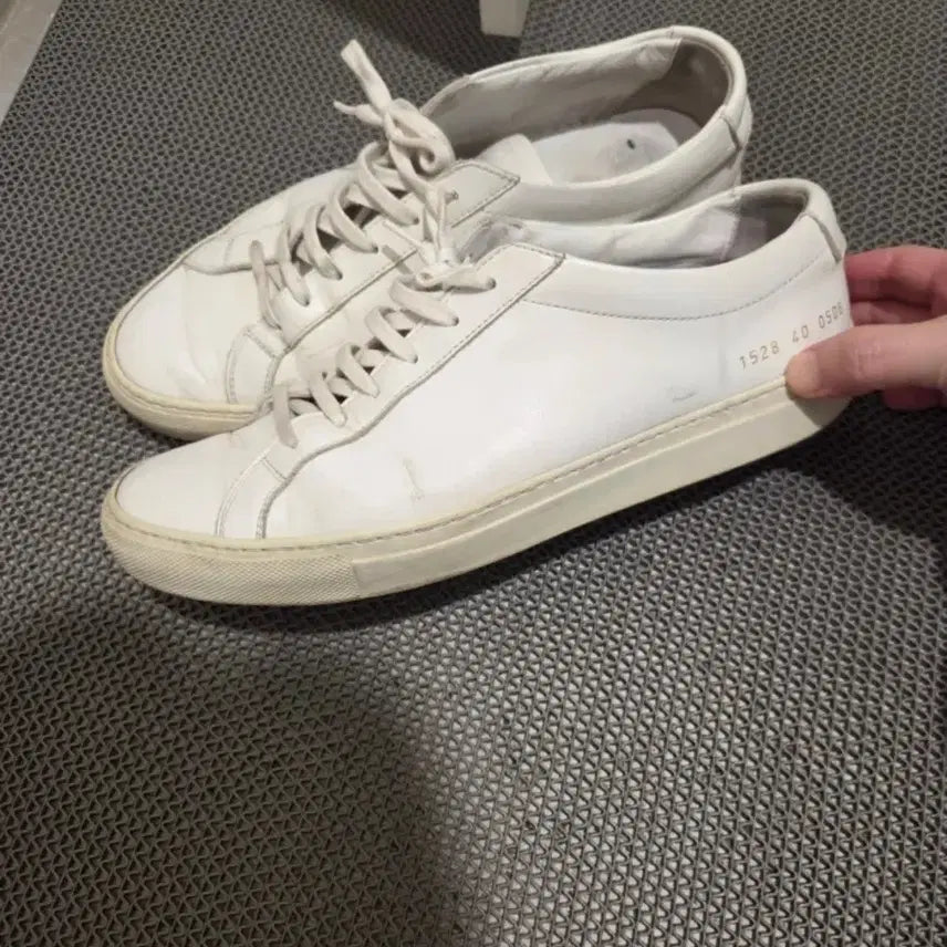 [BUNJANG] Common Projects Achilles Low White Sneakers / 커먼프로젝트 아킬레스 로우 화이트 스니커즈 40사이즈