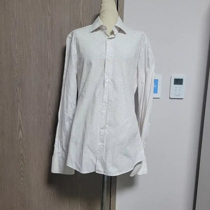 [BUNJANG] RODA White Dotted Long Sleeve Shirt / RODA 이태리산 흰색 잔도트 긴팔 셔츠