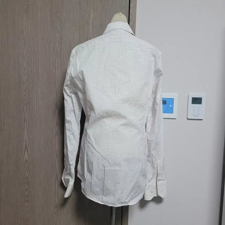 [BUNJANG] RODA White Dotted Long Sleeve Shirt / RODA 이태리산 흰색 잔도트 긴팔 셔츠