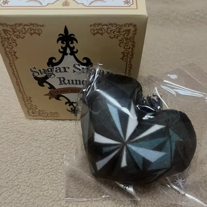 [SOLD OUT] 슈가슈가룬 팝업 에클 키링 누와르 누아르 검정