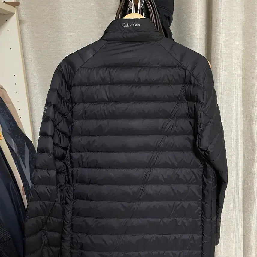 [BUNJANG] 캘빈클라인 블랙 경량 패딩 / 캘빈클라인 블랙 경량 패딩