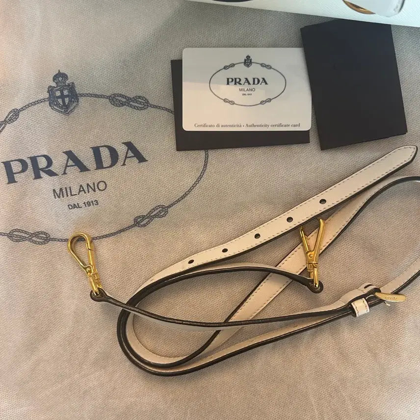 [BUNJANG] Prada Saffiano Tote Bag / 프라다 사피아노 토트백 화이트 판매 정품보증서 더스트백 포함