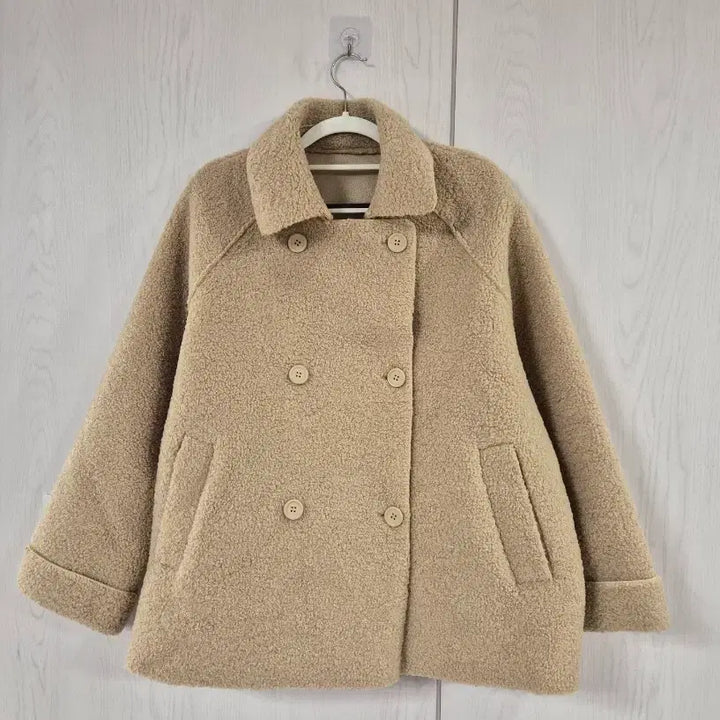 [BUNJANG] Beige Boucle Double Button Jacket / 베이지색 뽀글이 소재의 더블 버튼 자켓